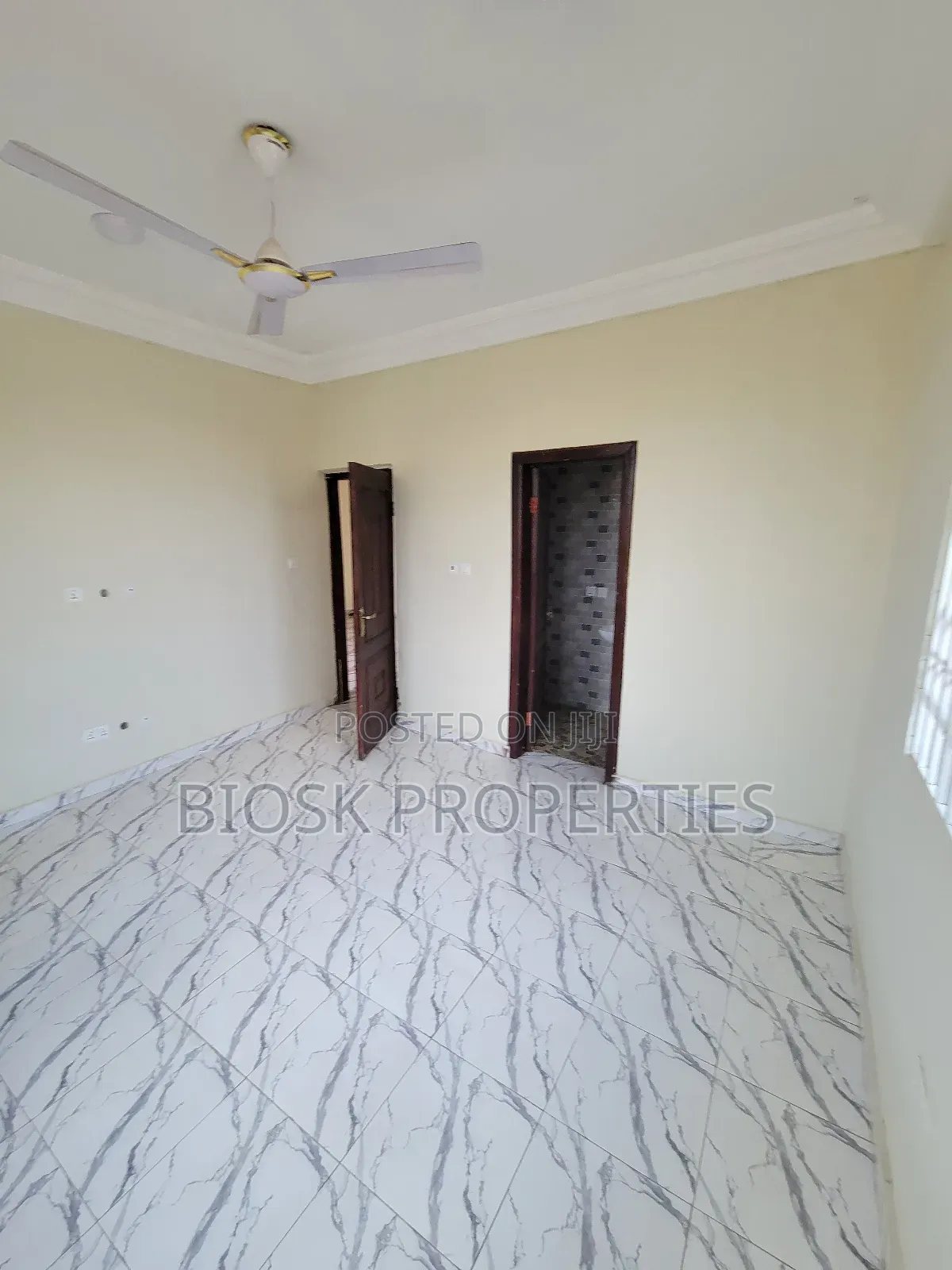 2bdrm Apartment in Biosk Properties, Amrahia for rent