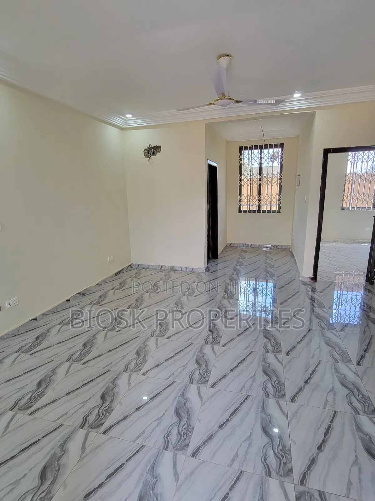 2bdrm Apartment in Biosk Properties, Amrahia for rent