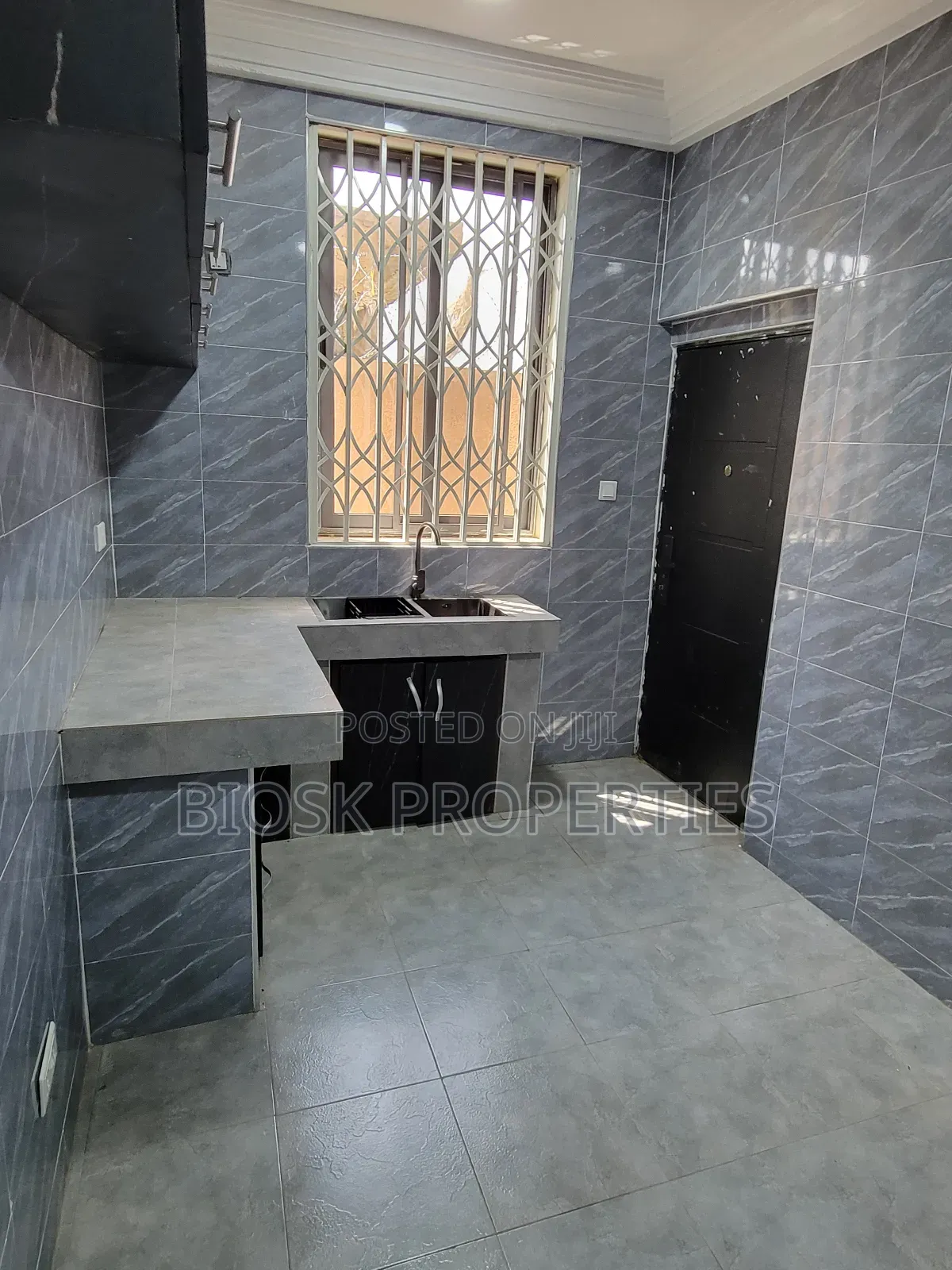 2bdrm Apartment in Biosk Properties, Amrahia for rent