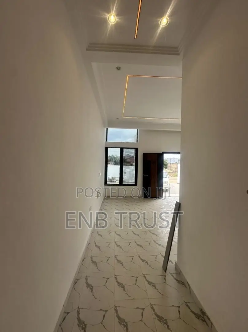 3bdrm House in North Legon for sale