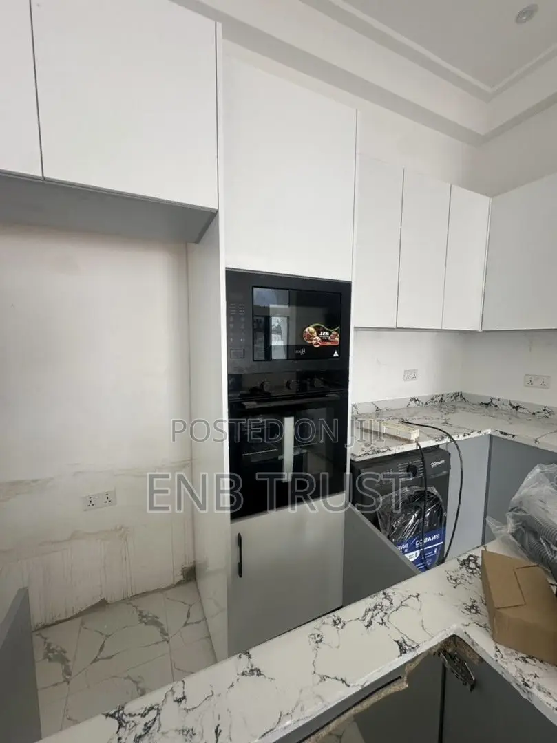 3bdrm House in North Legon for sale