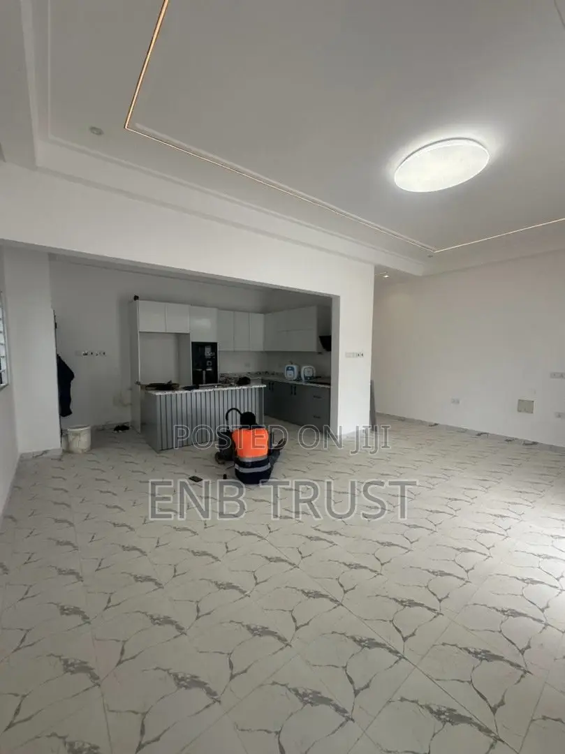 3bdrm House in North Legon for sale