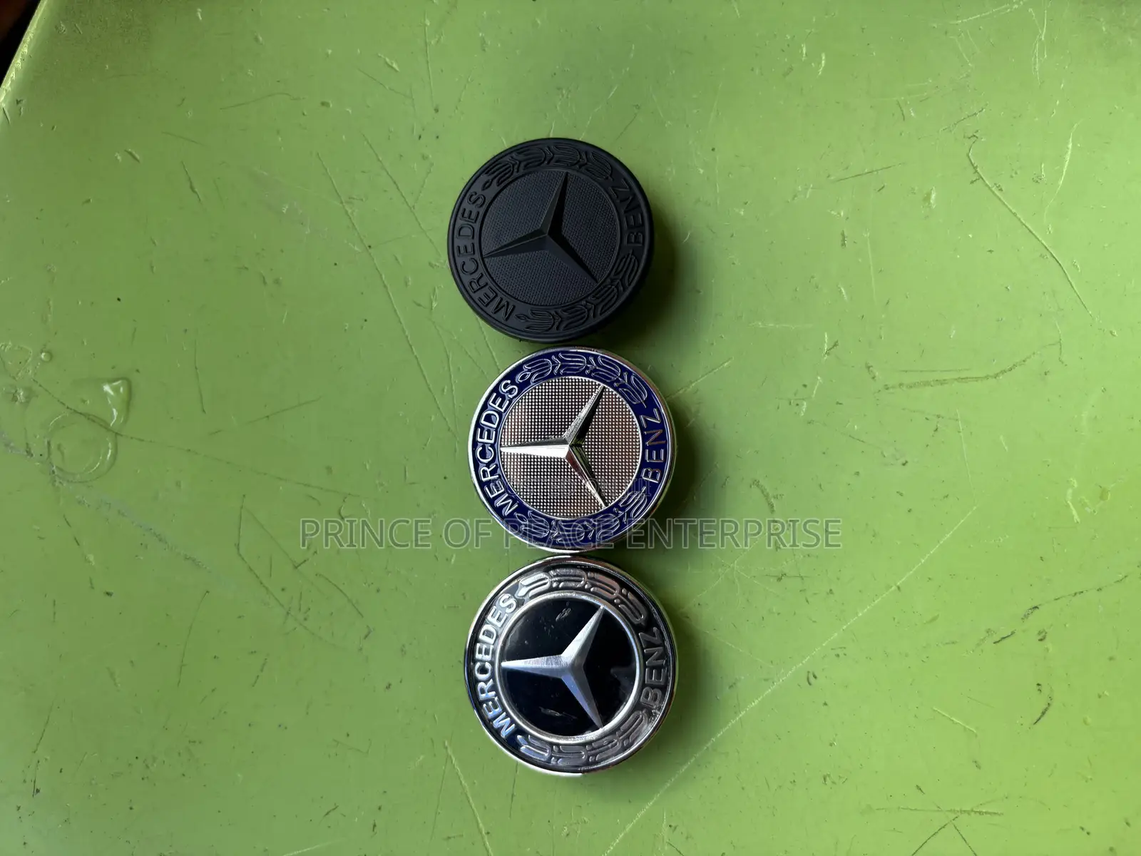 Mercedes Flat Benz Bonet Crown or Flat Emblem