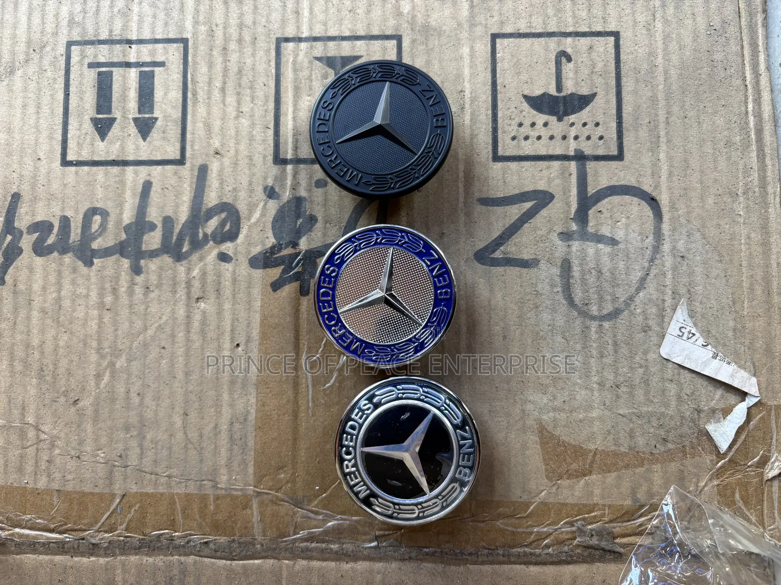 Mercedes Flat Benz Bonet Crown or Flat Emblem