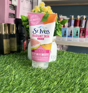St Ives Scrub 150ml