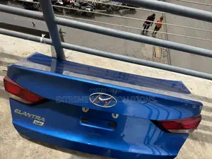 Hyundai Elantra 17 - 19 Boot