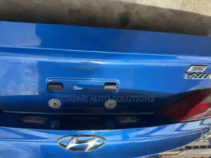 Hyundai Elantra 17 - 19 Boot