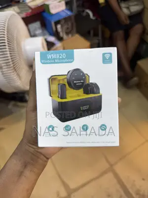 Wireless Microphone Wm820