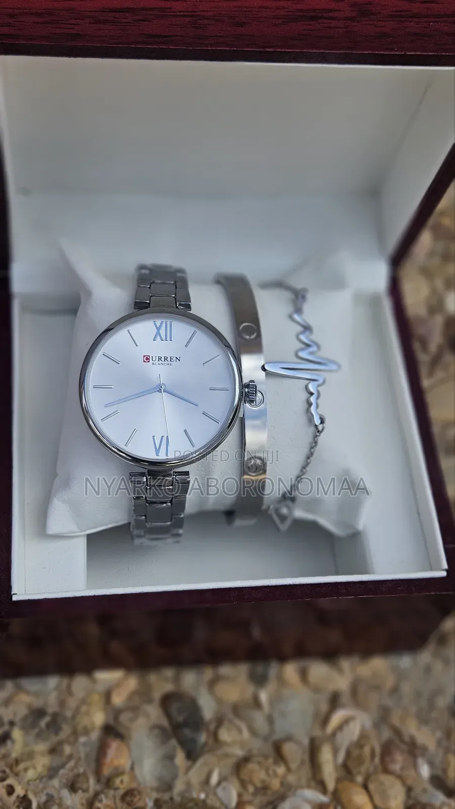 Classy Ladies Quality Watch and Bracelet Set.