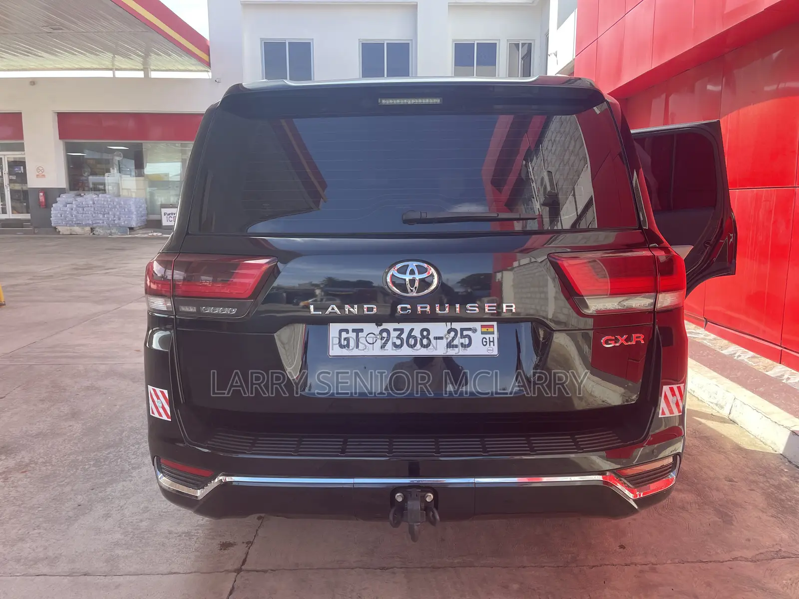 Toyota Land Cruiser J300 4.0 2022 Black