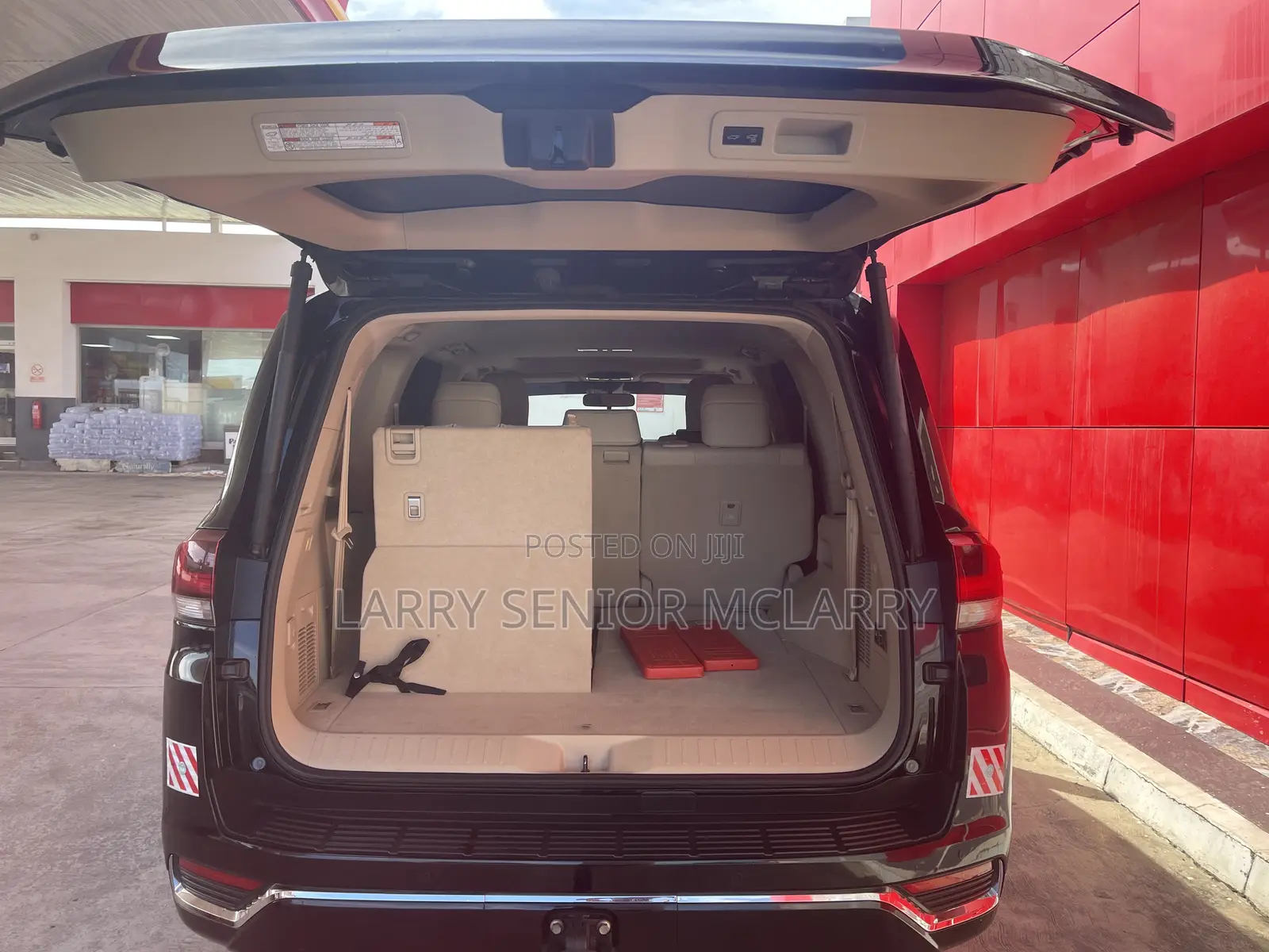 Toyota Land Cruiser J300 4.0 2022 Black