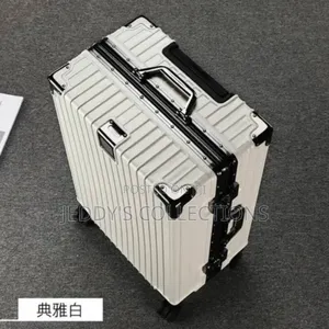 Single Sizes Classy Luxury Zipless Luggage With 360 Wheels