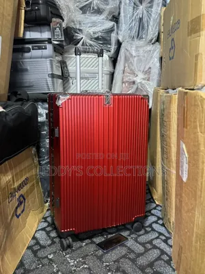Single Sizes Classy Luxury Zipless Luggage With 360 Wheels
