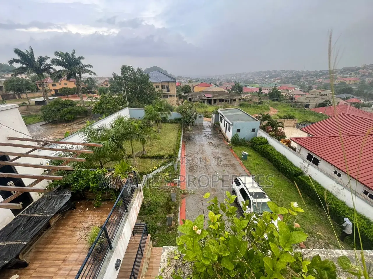 4bdrm House in Kwabenya for sale