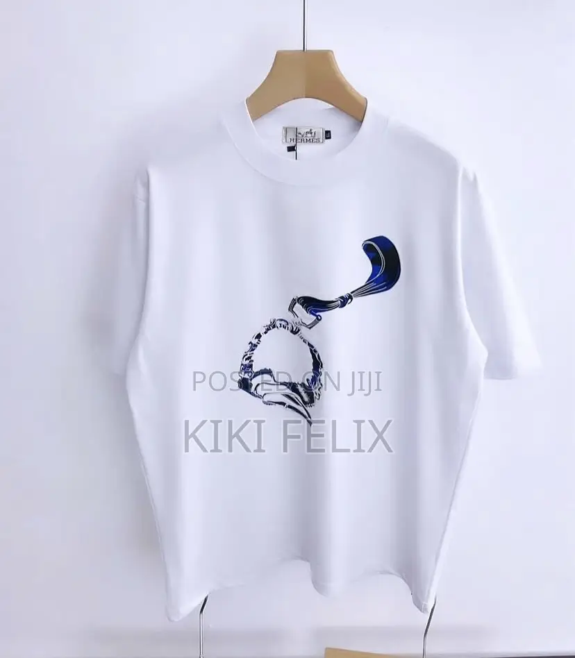Kiki Wears