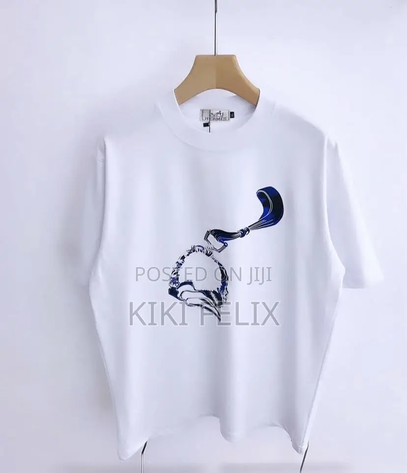 Kiki Wears