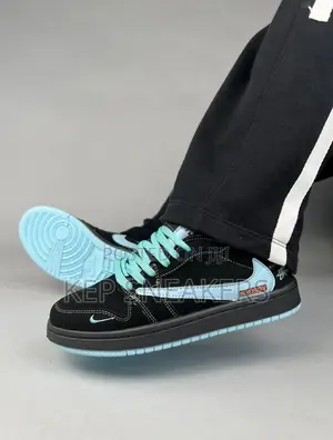 Travis Scott Air Jordan 1 Low ‘Black Phantom’