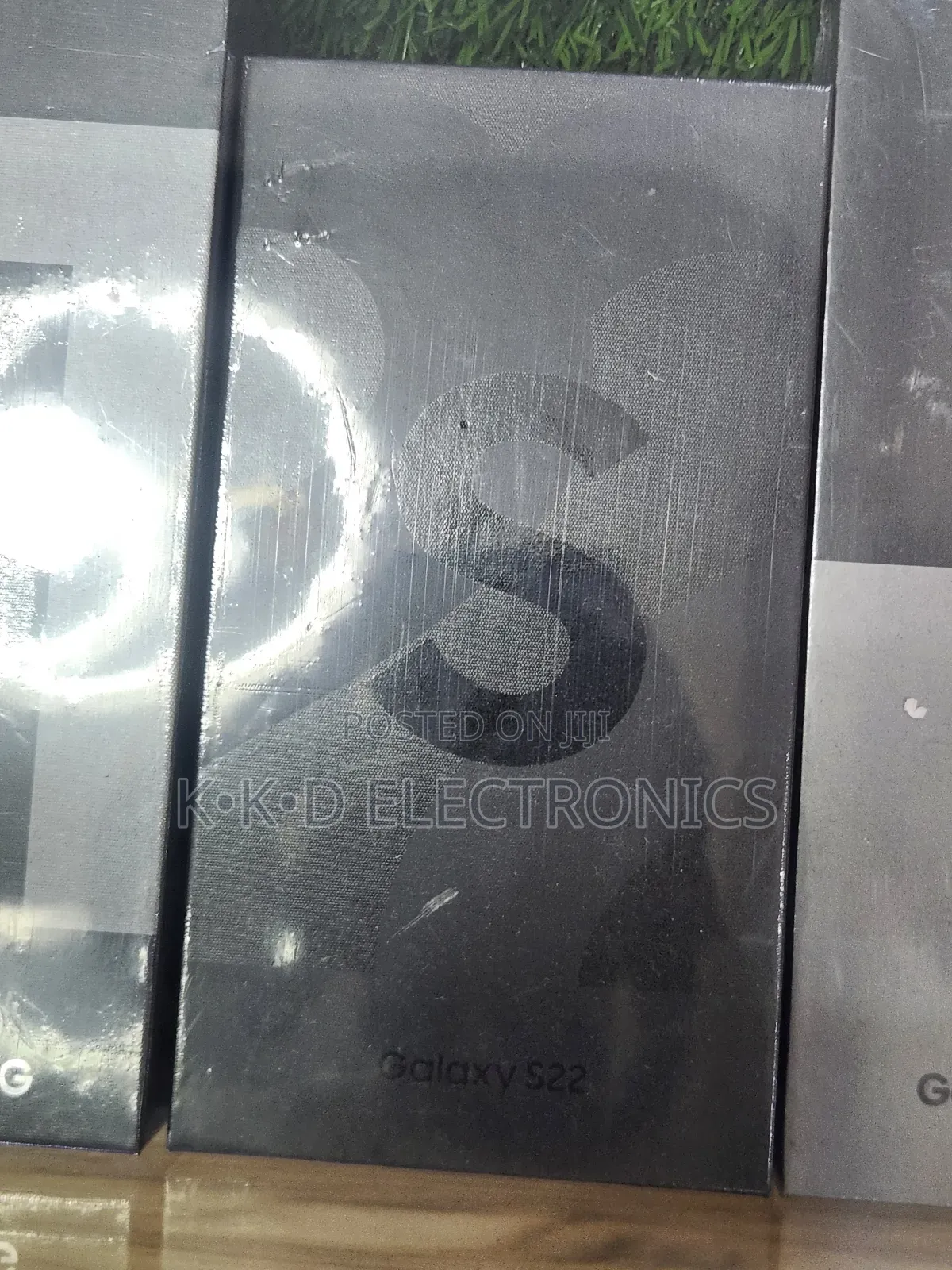 New Samsung Galaxy S22 5G 128 GB Black