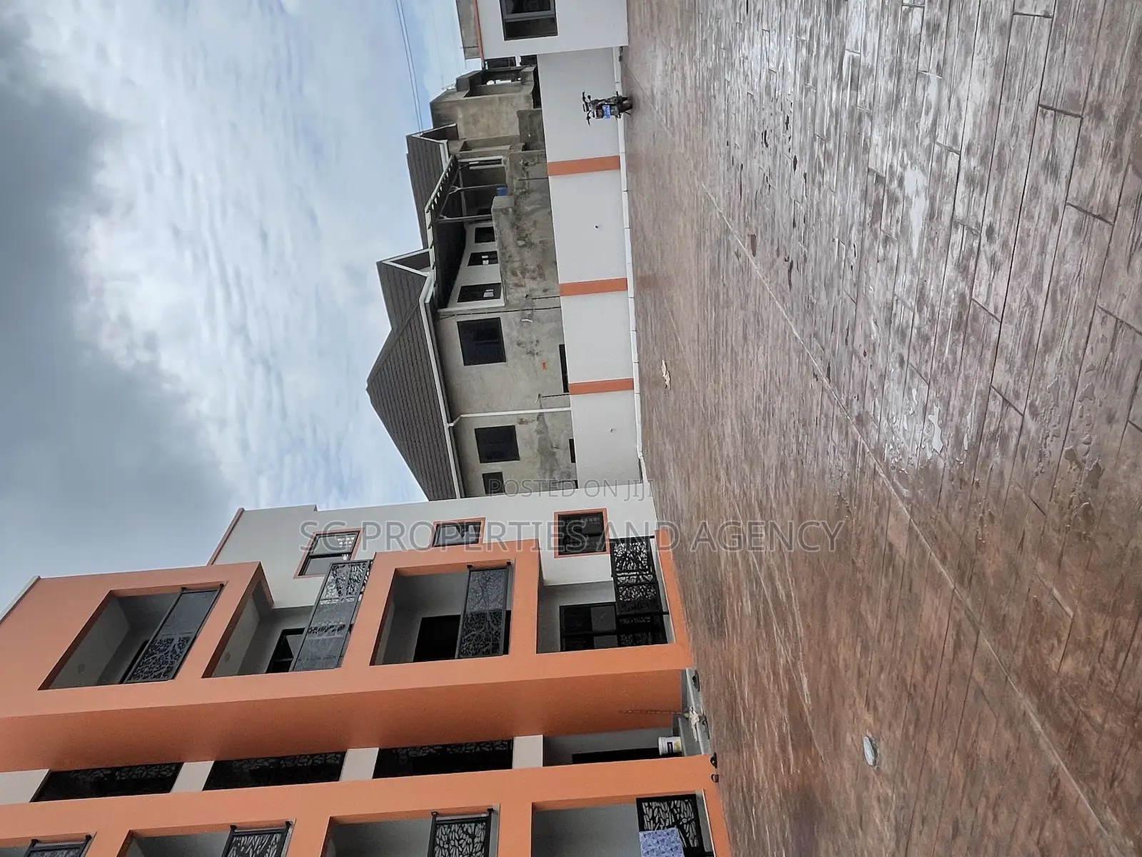 2bdrm Apartment in Lashibi, Sakumono for rent