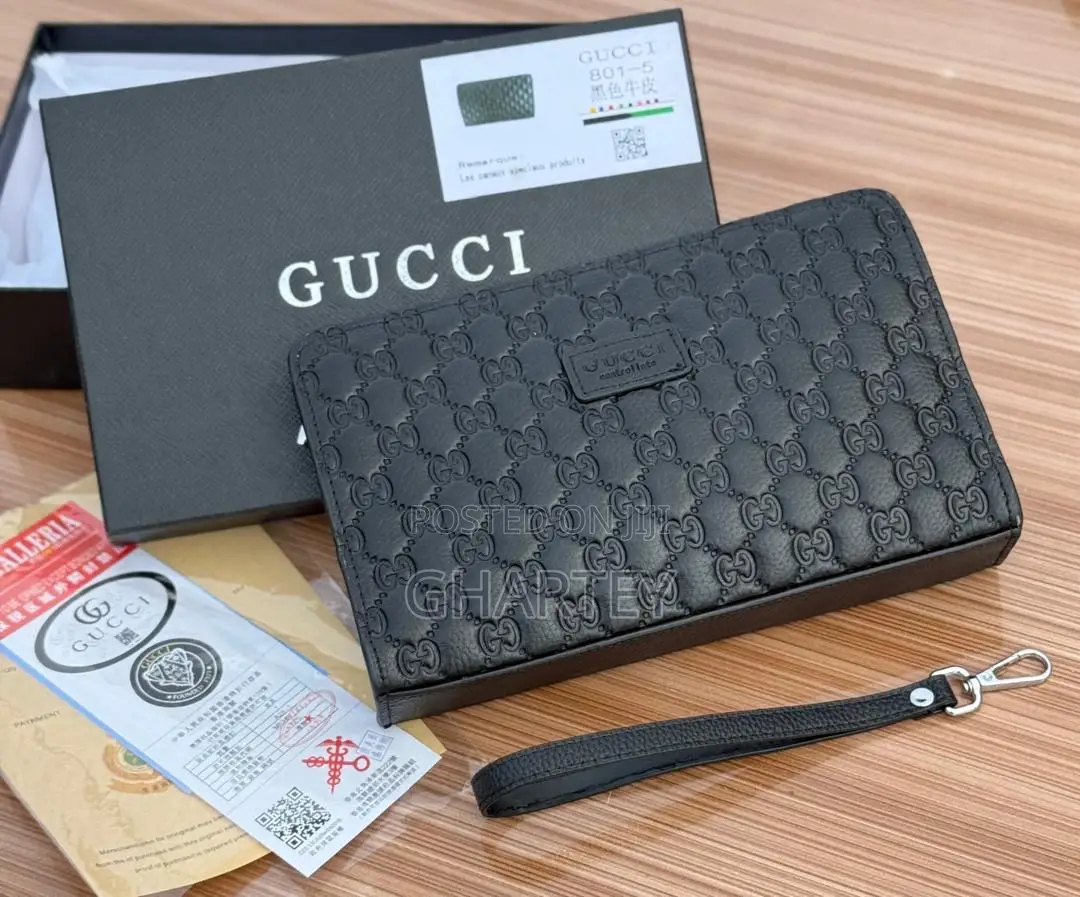 Gucci Black Gg Supreme Leather Men’S Clutch Bag
