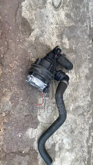 C300 (2016-2018) W205 Engine Auxiliary Water Pump