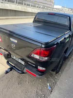 Mazda Bt-50 Bed Cover Tri Fold Hard