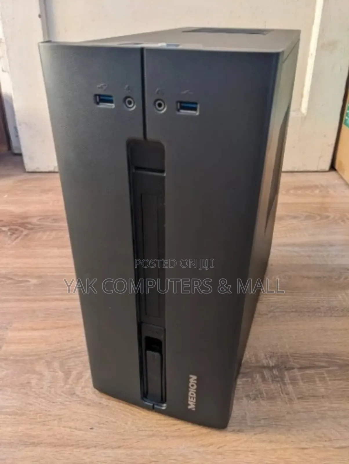 Desktop Computer Lenovo 8GB HDD 1T
