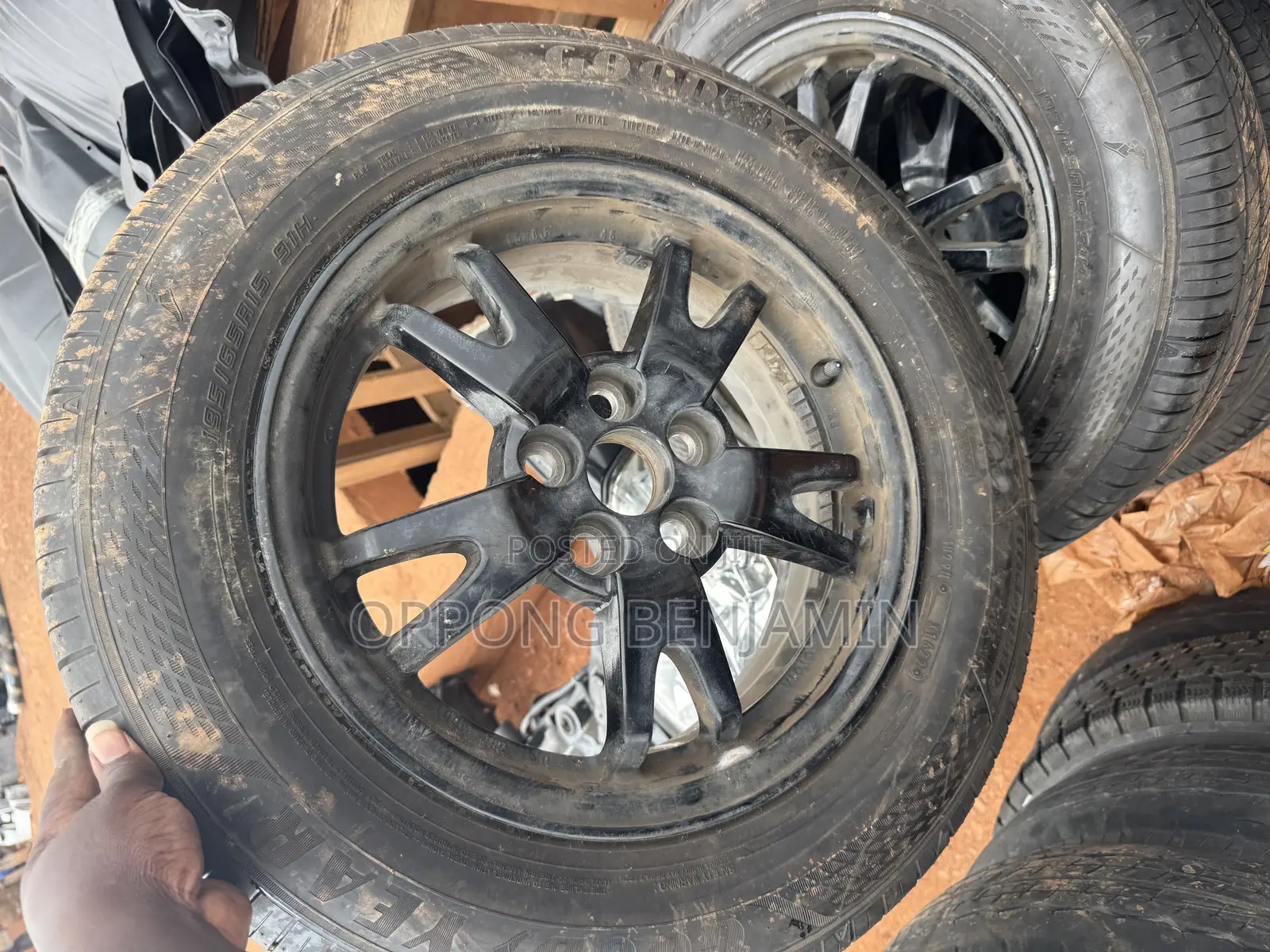 Toyota Voxy Rim 15