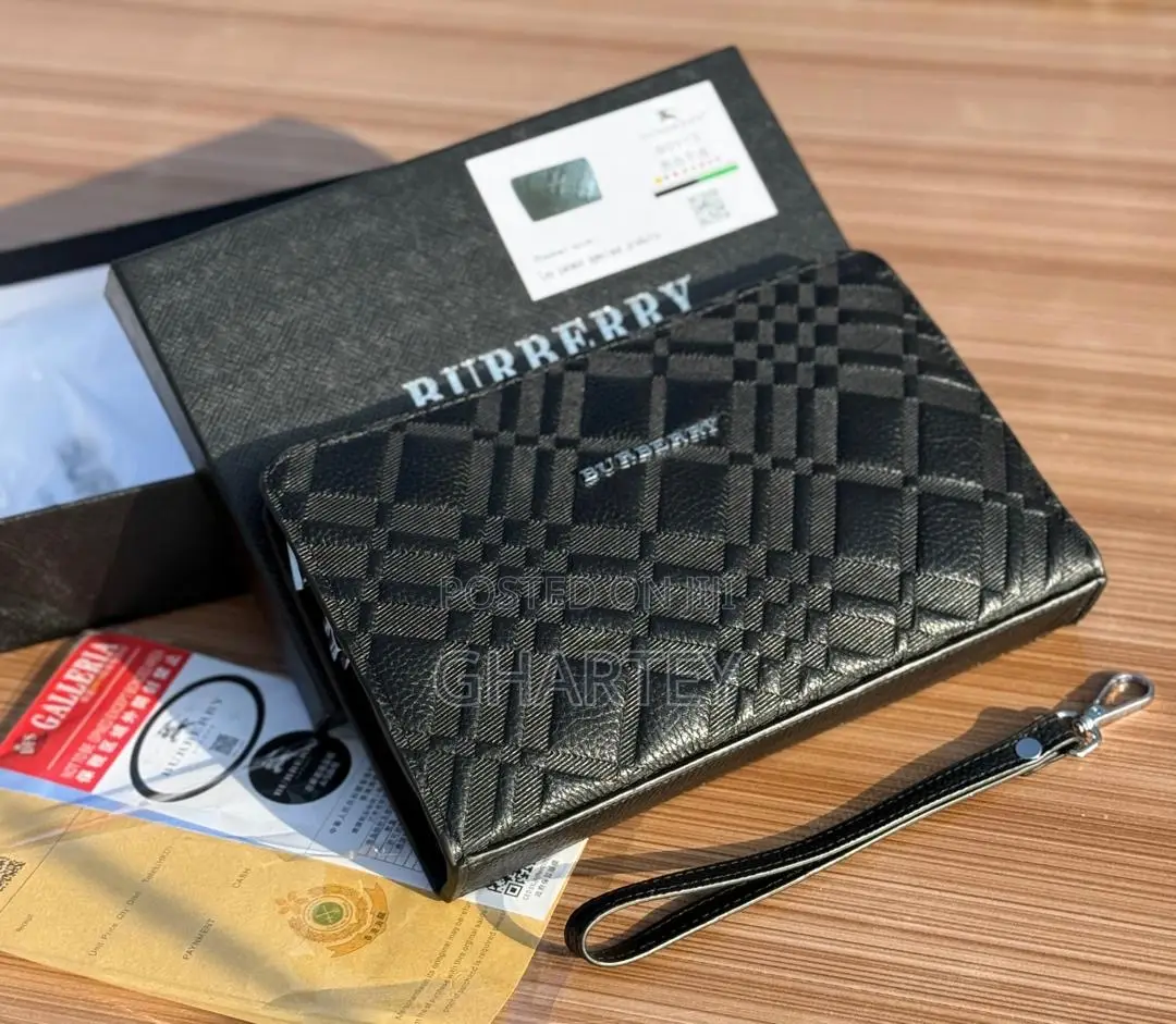 Burberry Men’S Quality Leather Clutch Bag