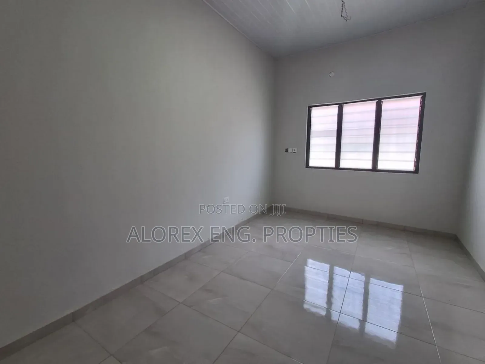 3bdrm House in $130,000, Oyarifa for sale