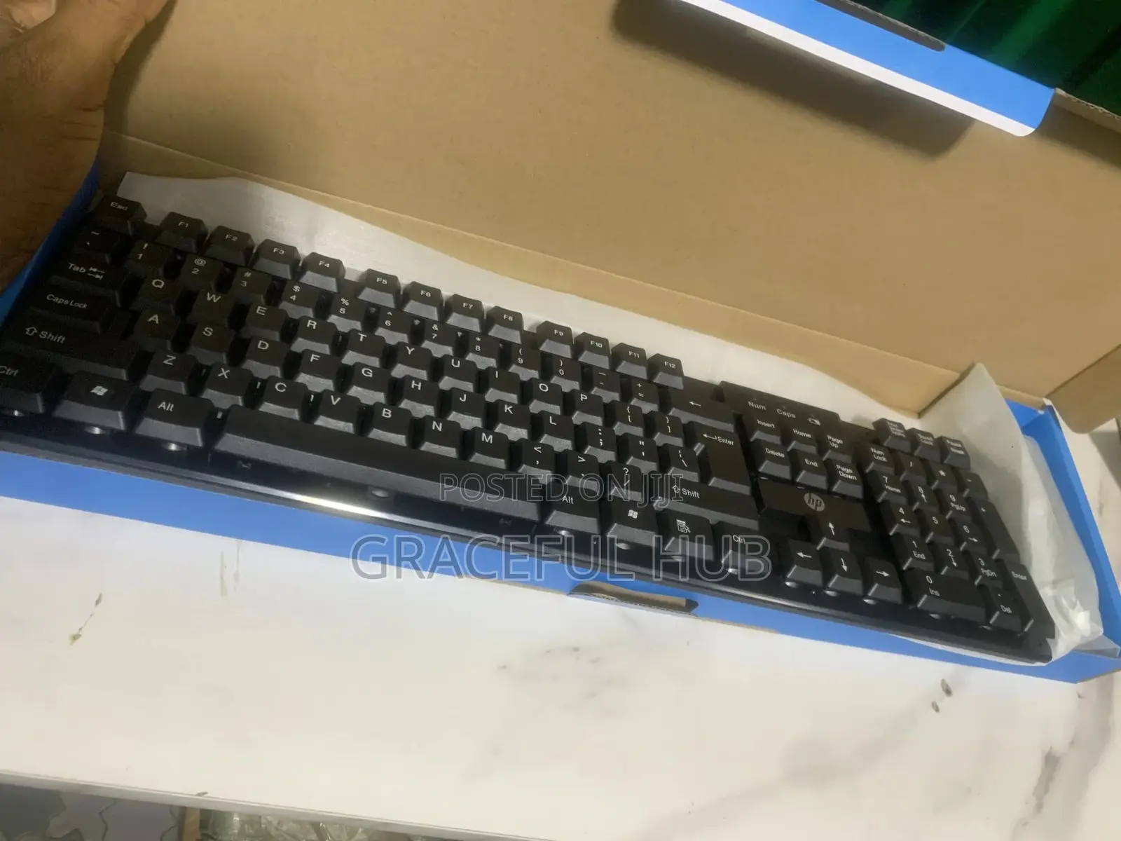 Wireless Keyboard and Mouse (Hp and Logitech)
