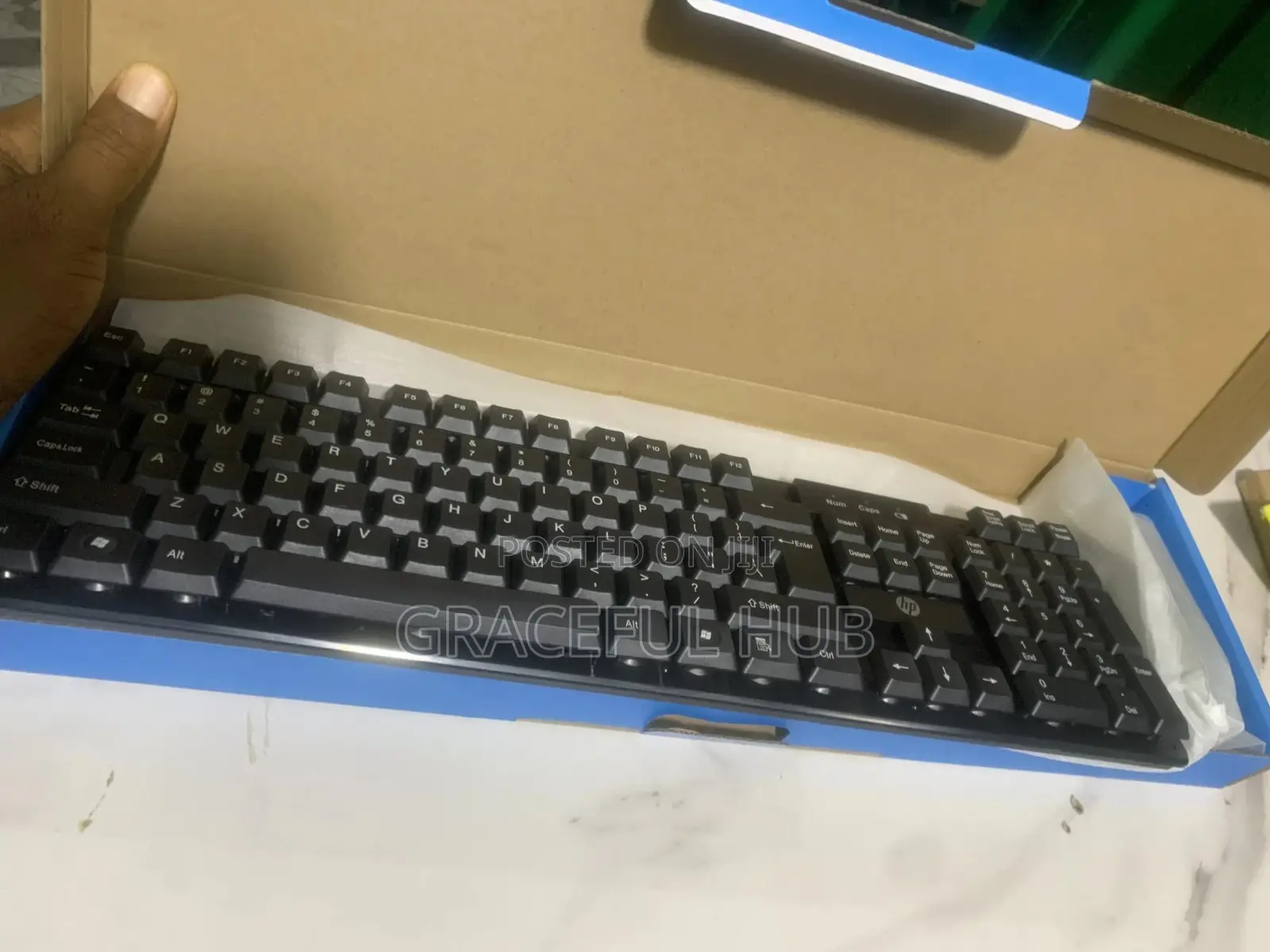 Wireless Keyboard and Mouse (Hp and Logitech)