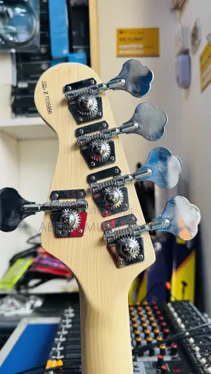 Fender Jazz Bass Passive Guitar