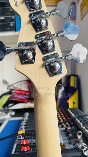 Fender Jazz Bass Passive Guitar