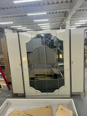 Luxurious Bedroom Set