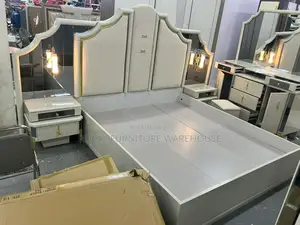 Luxurious Bedroom Set