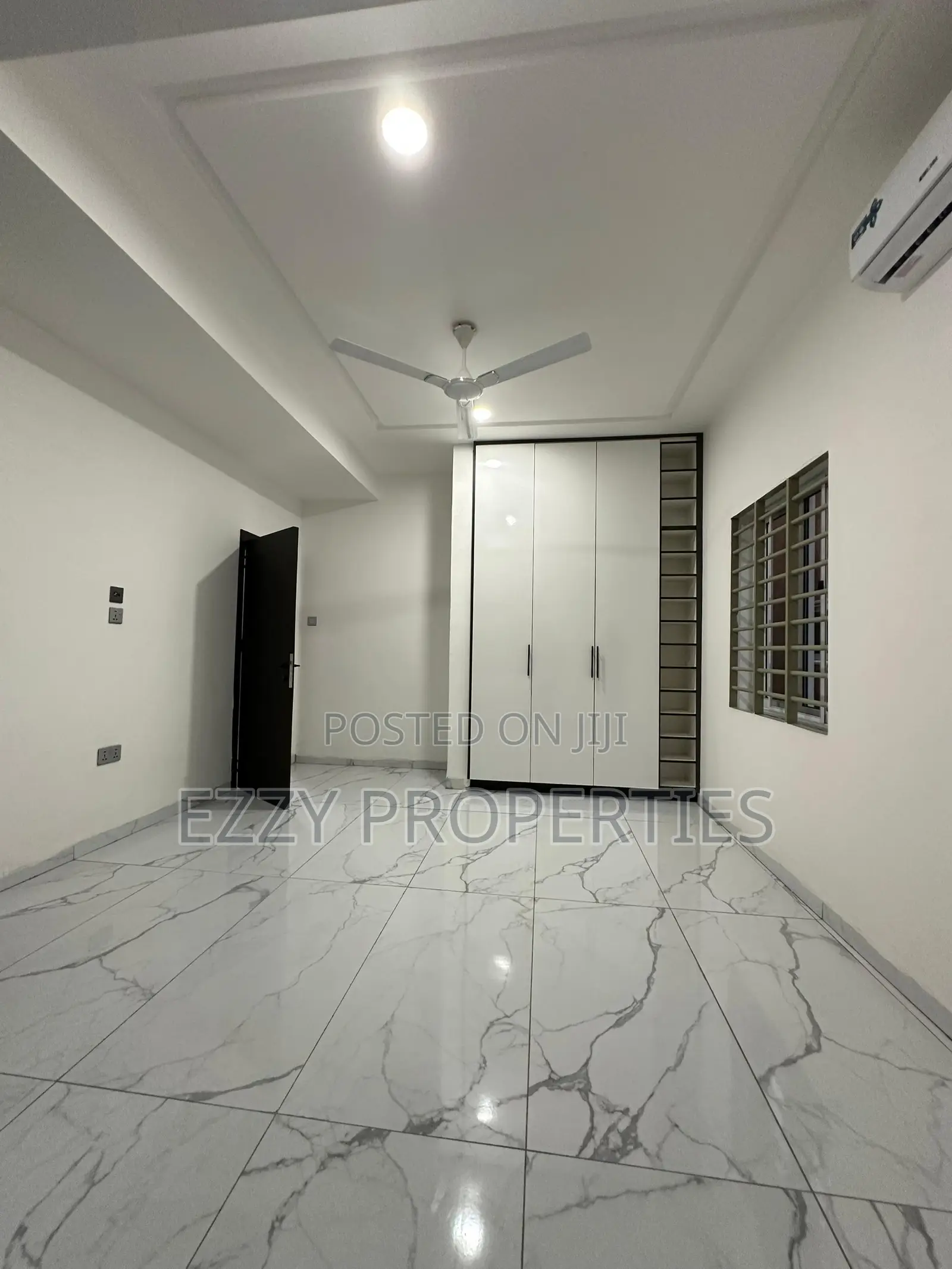 4bdrm House in Lakeside Estate, Ashaley Botwe for sale