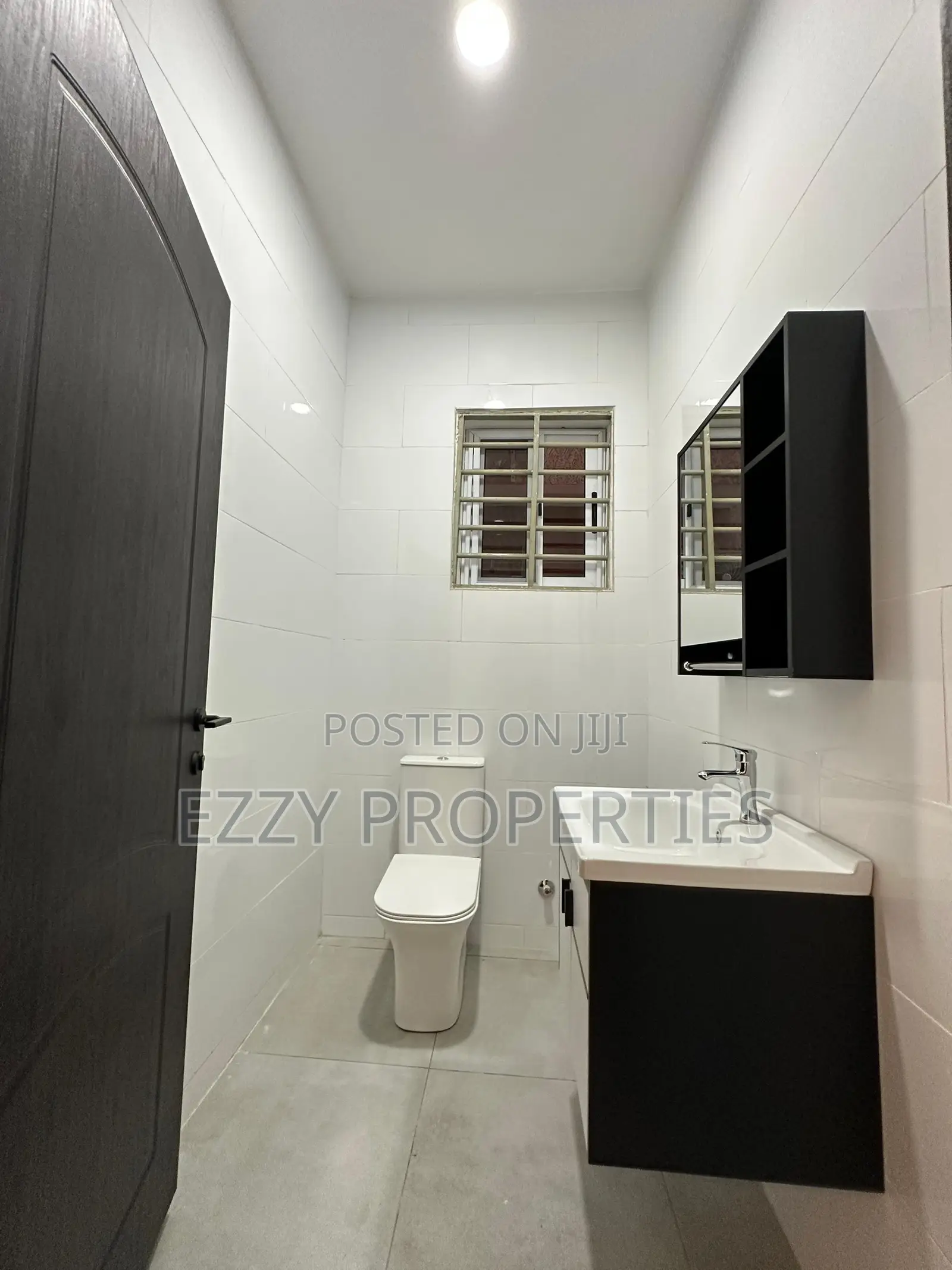 4bdrm House in Lakeside Estate, Ashaley Botwe for sale