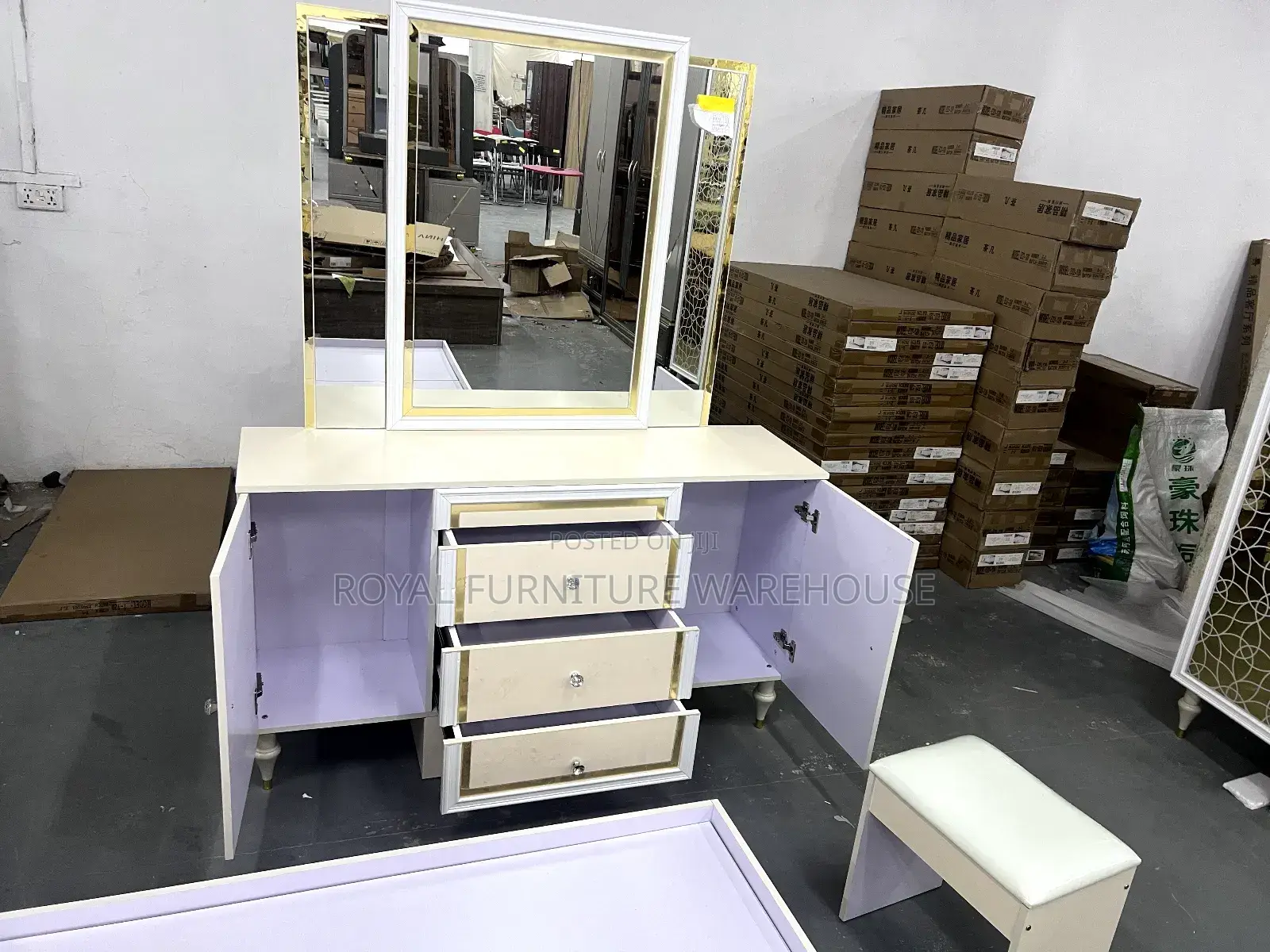 Quality Foreign Bedroom Set