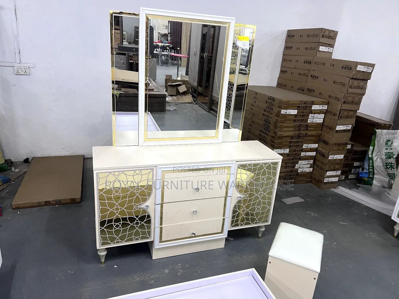 Quality Foreign Bedroom Set