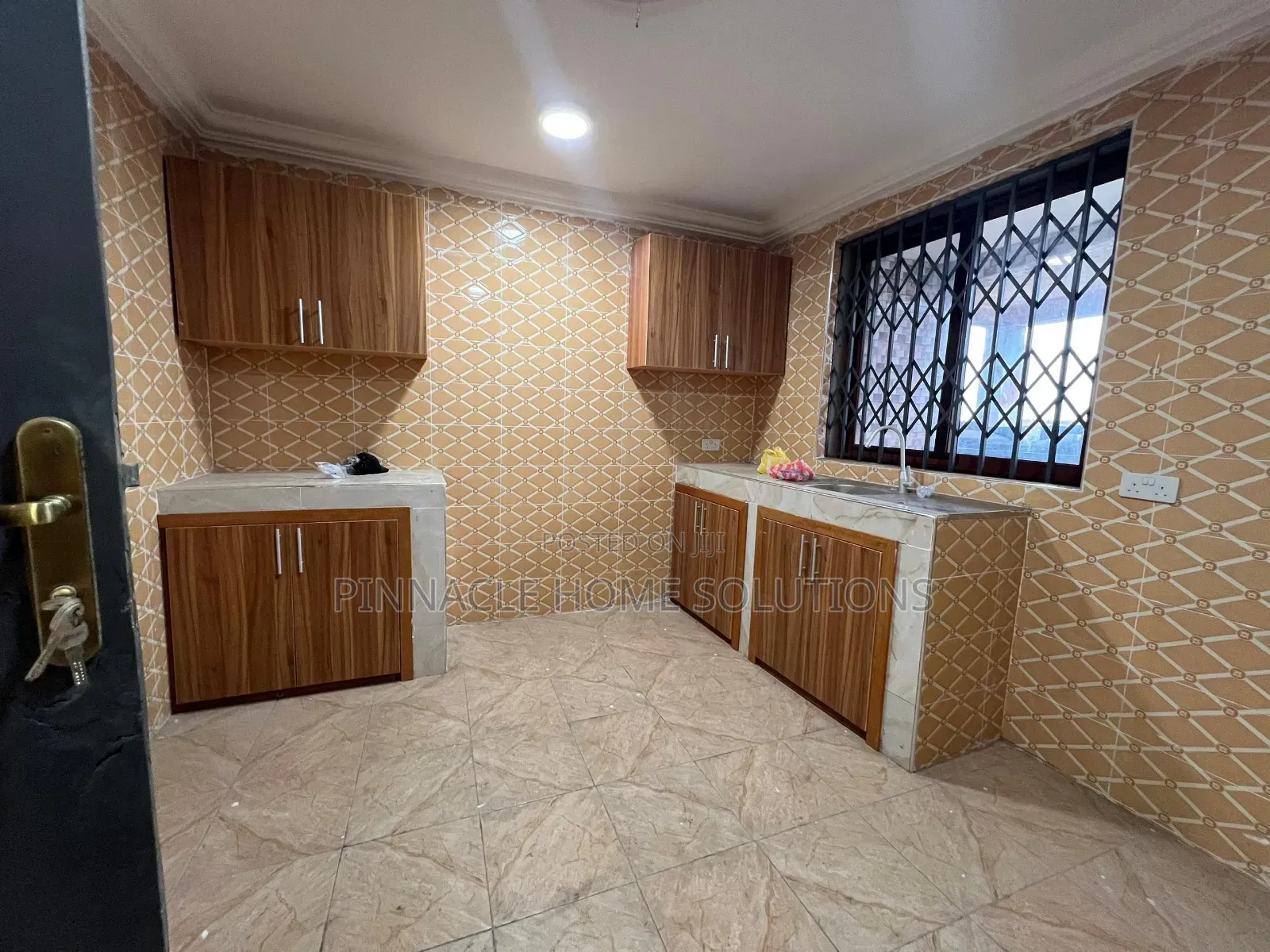 2bdrm Block of Flats in Lashibi for rent