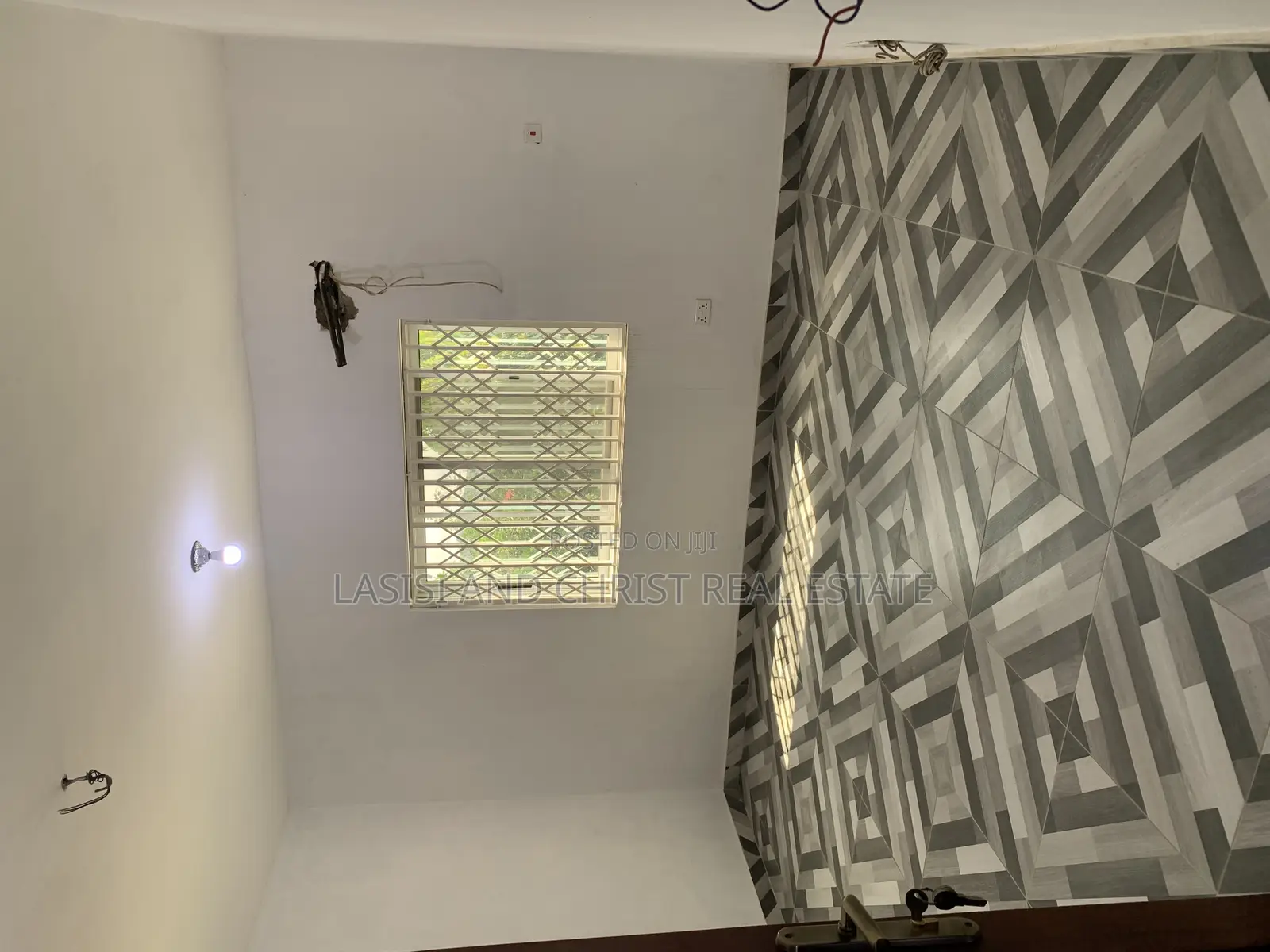 2bdrm Apartment in Lasisi And Christ, Amasaman for rent