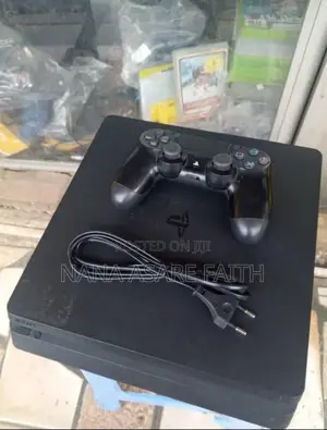 Ps4 Slim With One Pad