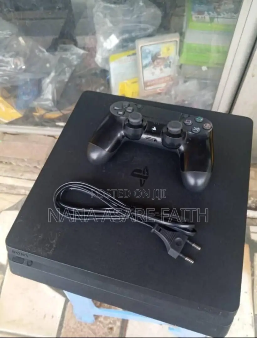 Ps4 Slim With One Pad