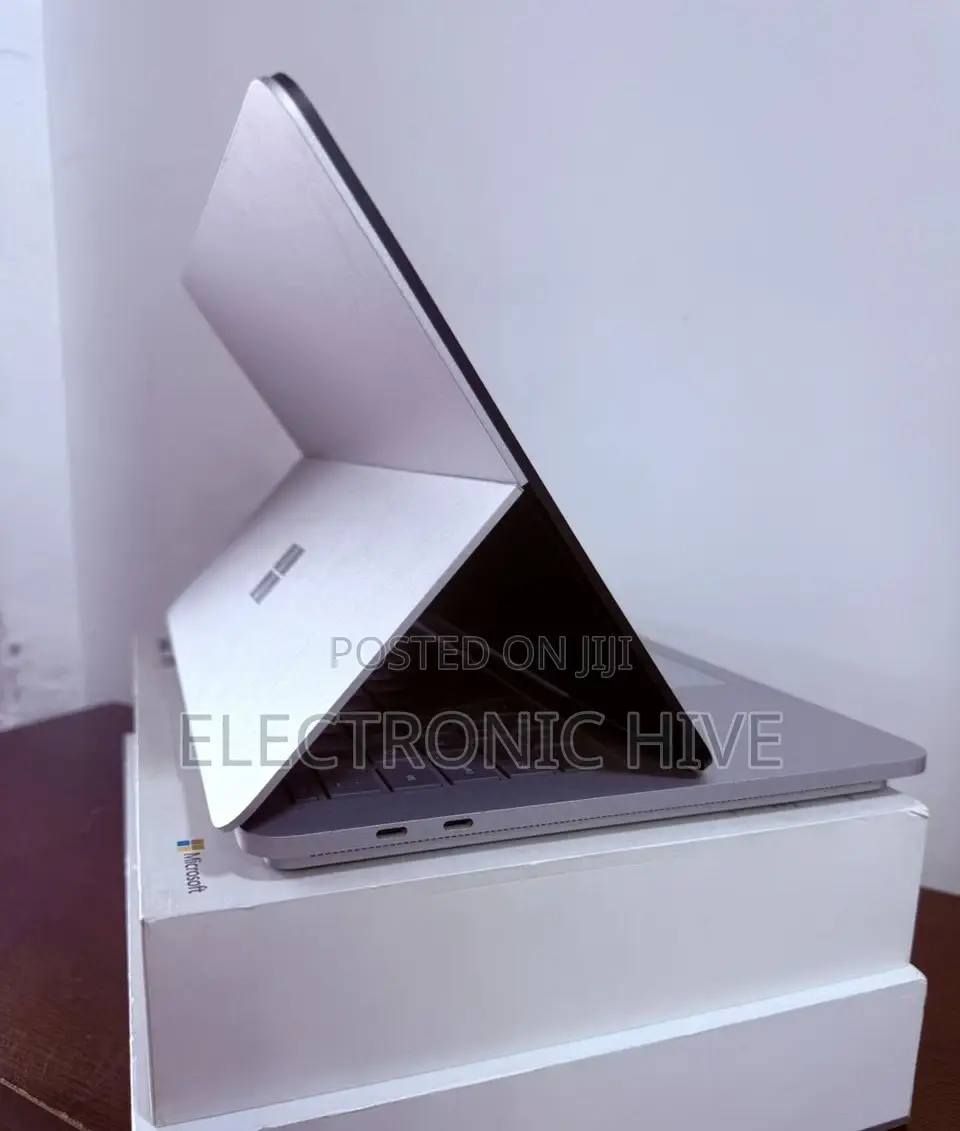 New Laptop Microsoft Surface Laptop Studio 16GB Intel Core i7 SSD 512GB