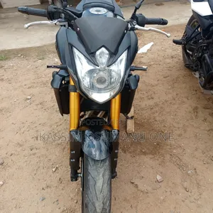 Yamaha 2018 Black