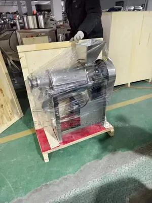 Commercial Fruit Juicer