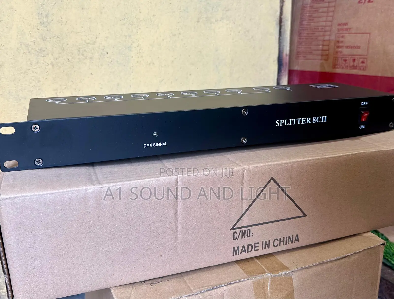 8 Channels Dmx Splitter / Distributor