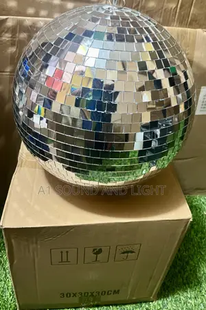 Mirror Ball 30x30x30