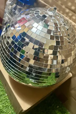 Mirror Ball 30x30x30